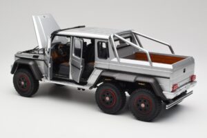 Mercedes AMG G63 W463 6x6 Iridium Argent AUTOart 1:18 76301 Composite — image 5 sur 8