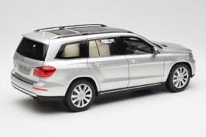 Mercedes GL-Class X166 Iridium Argent Métallisé Norev 1:18 B66960097 Métal Moulé — image 3 sur 8