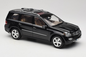 Mercedes GL X164 Obsidian Black Minichamps 1:18 B66962334 Métal Moulé — image 6 sur 8