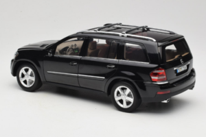 Mercedes GL X164 Obsidian Black Minichamps 1:18 B66962334 Métal Moulé — image 7 sur 8