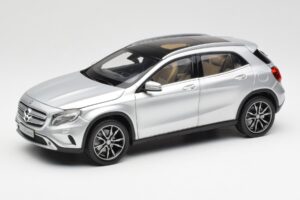 Mercedes GLA X156 Polar Argent Métallisé Norev 1:18 B66960267 Métal Moulé