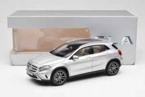 Mercedes GLA X156 Polar Argent Métallisé Norev 1:18 B66960267 Métal Moulé — image 8 sur 8