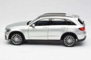 Mercedes GLC X253 Iridium Argent Norev 1:18 B66960363 Métal Moulé — image 4 sur 8