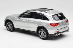 Mercedes GLC X253 Iridium Argent Norev 1:18 B66960363 Métal Moulé — image 7 sur 8