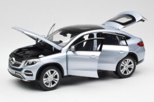 Mercedes GLE Coupe C292 Diamond Argent Norev 1:18 B66960358 Métal Moulé — image 2 sur 8