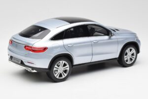 Mercedes GLE Coupe C292 Diamond Argent Norev 1:18 B66960358 Métal Moulé — image 3 sur 8