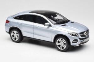 Mercedes GLE Coupe C292 Diamond Argent Norev 1:18 B66960358 Métal Moulé — image 6 sur 8