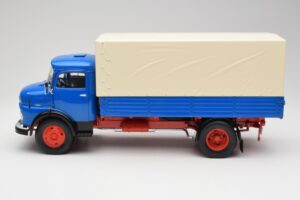 Mercedes L911 Bleu Schuco 1:18 450044800 Métal Moulé — image 4 sur 8