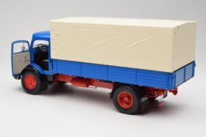 Mercedes L911 Bleu Schuco 1:18 450044800 Métal Moulé — image 5 sur 8