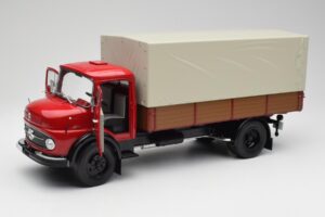 Mercedes L 911 Rouge Schuco 1:18 450016400 Métal Moulé — image 2 sur 8