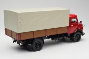 Mercedes L 911 Rouge Schuco 1:18 450016400 Métal Moulé — image 3 sur 8