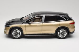 Mercedes Maybach EQS 680 V297 Beige NZG 1:18 B66960592 Métal Moulé — image 4 sur 8