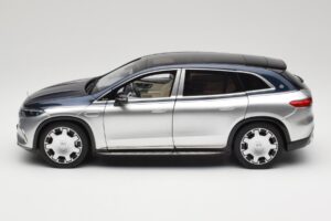 Mercedes Maybach EQS 680 V297 Bleu NZG 1:18 1060/23 Métal Moulé — image 4 sur 8