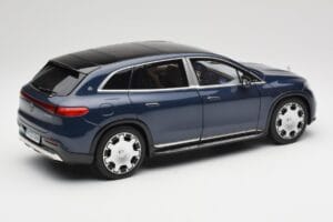 Mercedes Maybach EQS 680 V297 Bleu Foncé NZG 1:18 B66960593 Métal Moulé — image 3 sur 8