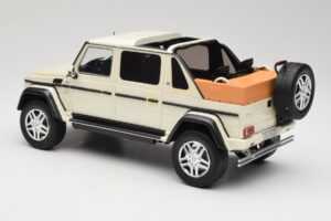 Mercedes Maybach G650 Landaulet W463 Blanc Schuco 1:18 450017800 Métal Moulé — image 5 sur 6