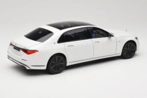Mercedes Maybach S 680 X223 Diamond White Norev 1:18 B66960666 Métal Moulé — image 3 sur 8