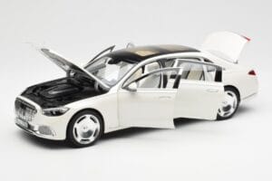 Mercedes Maybach S680 4Matic X223 Diamond Blanc Norev 1:18 183918 Métal Moulé — image 2 sur 8