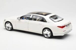 Mercedes Maybach S680 4Matic X223 Diamond Blanc Norev 1:18 183918 Métal Moulé — image 7 sur 8