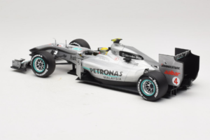 Mercedes MGP W01 #4 N. Rosberg Mercedes GP 2010 Minichamps 1:18 110100004 Métal Moulé — image 5 sur 7