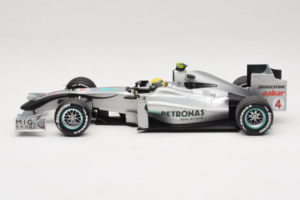 Mercedes MGP W01 #4 N. Rosberg Mercedes GP Showcar 2010 Minichamps 1:18 150100074 Métal Moulé — image 3 sur 7