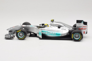Mercedes MGP W02 #8 N. Rosberg Mercedes GP Showcar 2011 Minichamps 1:18 110110078 Métal Moulé — image 3 sur 7