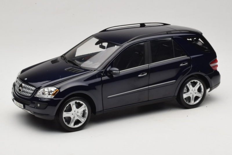 Mercedes ML W164 Tanzanite Blue Édition Concessionnaire Minichamps 1:18 B66962322 Métal Moulé
