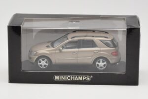 Mercedes ML W164 Cuivre Métallisé Minichamps 1:43 ML002 Métal Moulé — image 4 sur 4