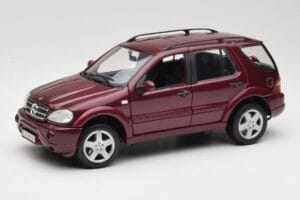 Mercedes ML55 AMG W163 Rouge Maisto 1:18 50348 Métal Moulé