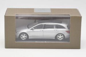 Mercedes R-Class W251 Iridium Silver Minichamps 1:43 B66962214 Métal Moulé — image 4 sur 4