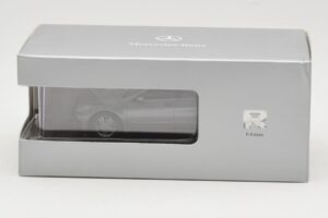 Mercedes R-Class W251 Palladium Silver Metallic Minichamps 1:43 B66960055 Métal Moulé — image 4 sur 4