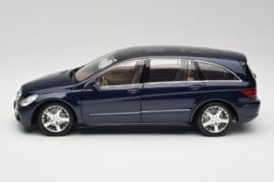 Mercedes R-Class W251 Tanzanite Bleu Minichamps 1:18 150034600 Métal Moulé — image 4 sur 8