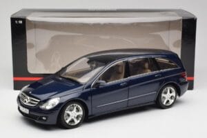 Mercedes R-Class W251 Tanzanite Bleu Minichamps 1:18 150034600 Métal Moulé — image 8 sur 8