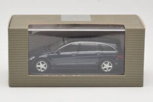 Mercedes R-Class W251 Tanzanite Blue Minichamps 1:43 B66962215 Métal Moulé — image 4 sur 4