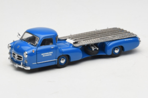 Mercedes Renntransporter Blue Wonder CMC 1:43 M-036K Métal Moulé