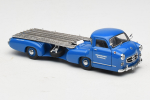 Mercedes Renntransporter Blue Wonder CMC 1:43 M-036K Métal Moulé — image 6 sur 8
