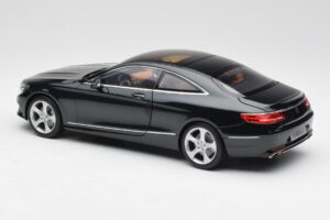 Mercedes S-Class Coupe C217 Smaragd Vert Métallisé Norev 1:18 B66961244 Métal Moulé — image 7 sur 8