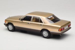 Mercedes S-Class W126 Metallic Beige MCG 1:18 MCG18548 Métal Moulé — image 5 sur 6