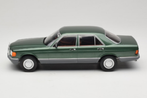 Mercedes S-Class W126 Metallic Green MCG 1:18 MCG18549 Métal Moulé — image 3 sur 6