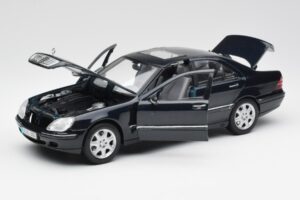 Mercedes S-Class W220 Bleu Maisto 1:18 56051 Métal Moulé — image 2 sur 8