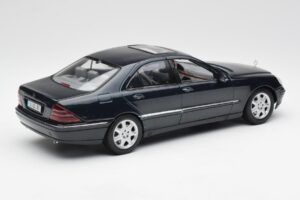 Mercedes S-Class W220 Bleu Maisto 1:18 56051 Métal Moulé — image 3 sur 8