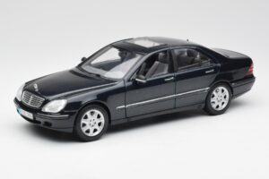 Mercedes S-Class W220 Bleu Maisto 1:18 56051 Métal Moulé