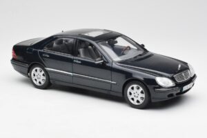 Mercedes S-Class W220 Bleu Maisto 1:18 56051 Métal Moulé — image 6 sur 8