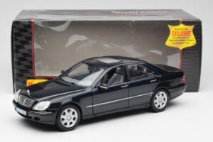 Mercedes S-Class W220 Bleu Maisto 1:18 56051 Métal Moulé — image 8 sur 8