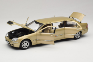 Mercedes S-Class W220 Pullman Gold Metallic Sun Star 1:18 4113 Métal Moulé — image 2 sur 8