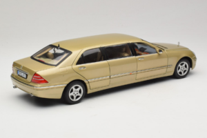 Mercedes S-Class W220 Pullman Gold Metallic Sun Star 1:18 4113 Métal Moulé — image 3 sur 8