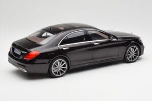 Mercedes S-Class W222 AMG Line Ruby Noir Metallic Norev 1:18 183483 Métal Moulé — image 3 sur 8