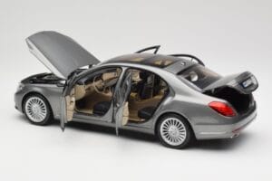 Mercedes S-Class W222 Grey Metallic Norev 1:18 183481 Métal Moulé — image 5 sur 8