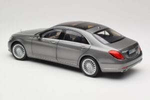 Mercedes S-Class W222 Grey Metallic Norev 1:18 183481 Métal Moulé — image 7 sur 8