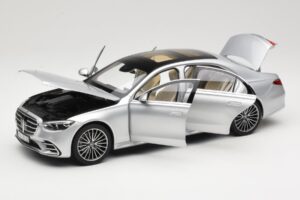 Mercedes S-Class W223 AMG Line Brilliant Silver Norev 1:18 183805 Métal Moulé — image 2 sur 8