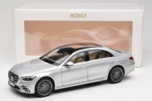Mercedes S-Class W223 AMG Line Brilliant Silver Norev 1:18 183805 Métal Moulé — image 8 sur 8